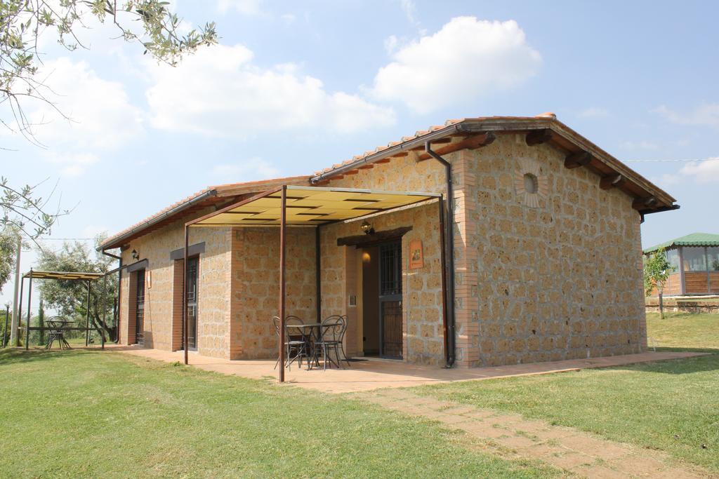 Agriturismo Nociquerceto 타라노 객실 사진